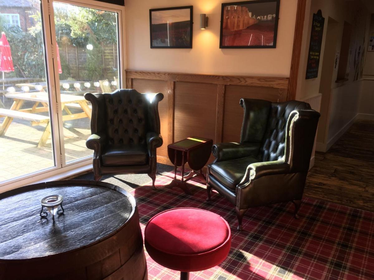 The White Hart Pub And Rooms Cranleigh Extérieur photo